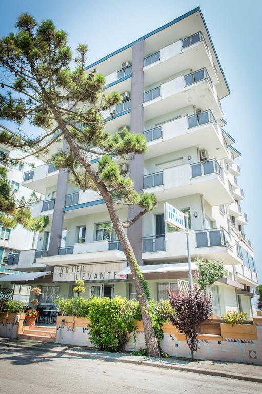 Hotel Levante Sul Mare Lido Di Savio Exterior foto